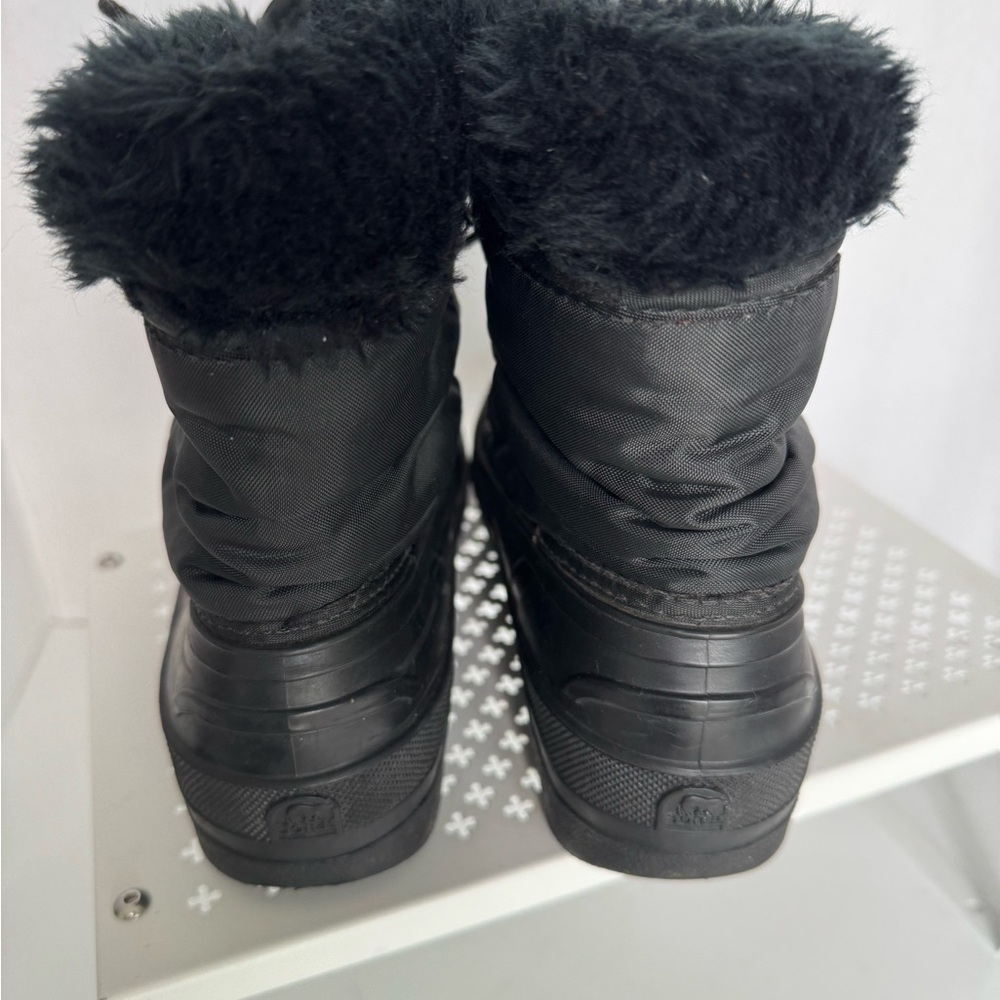 Sorel Black Insulated Boots Size 7 Lace Up Rubber Sole Winter Waterproof Snow - Picture 3 of 7